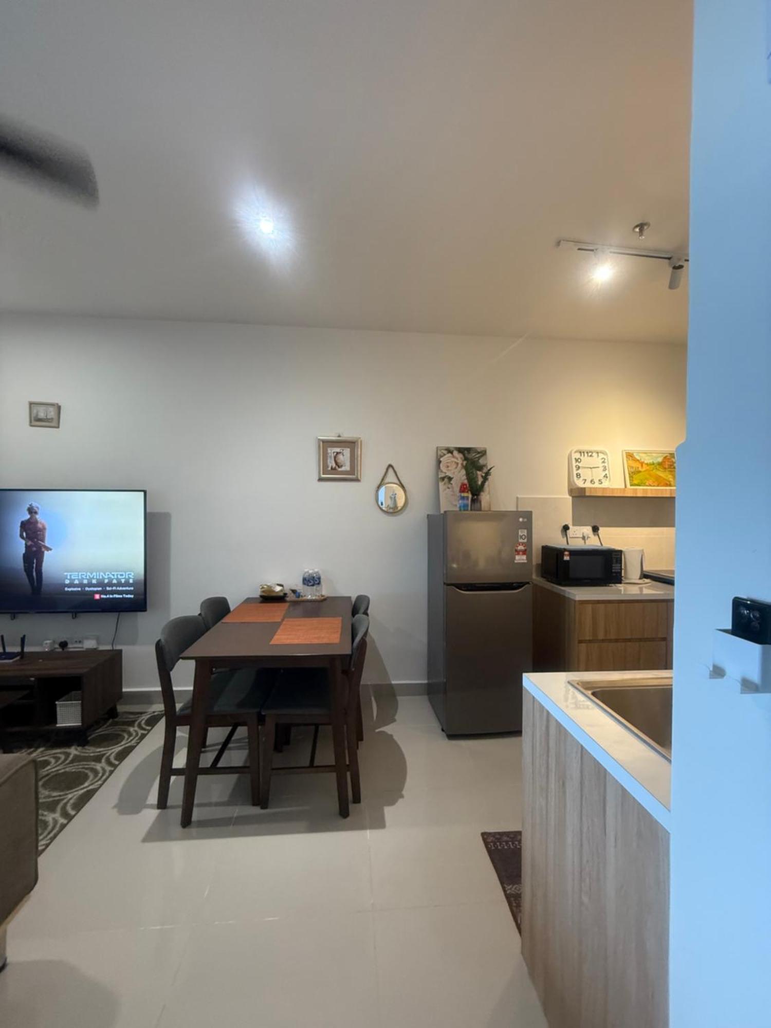 Mmj Homesuite @ The Shore Apartemen